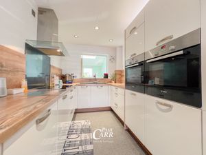 Photo 17- click for photo gallery